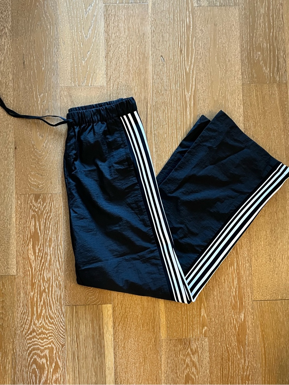 Fox Black Drawstring Elastic Waist Pants